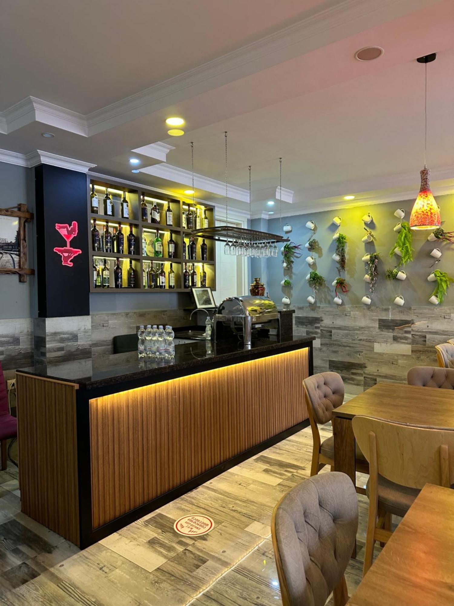 Hotel Aristocrat Batum Dış mekan fotoğraf