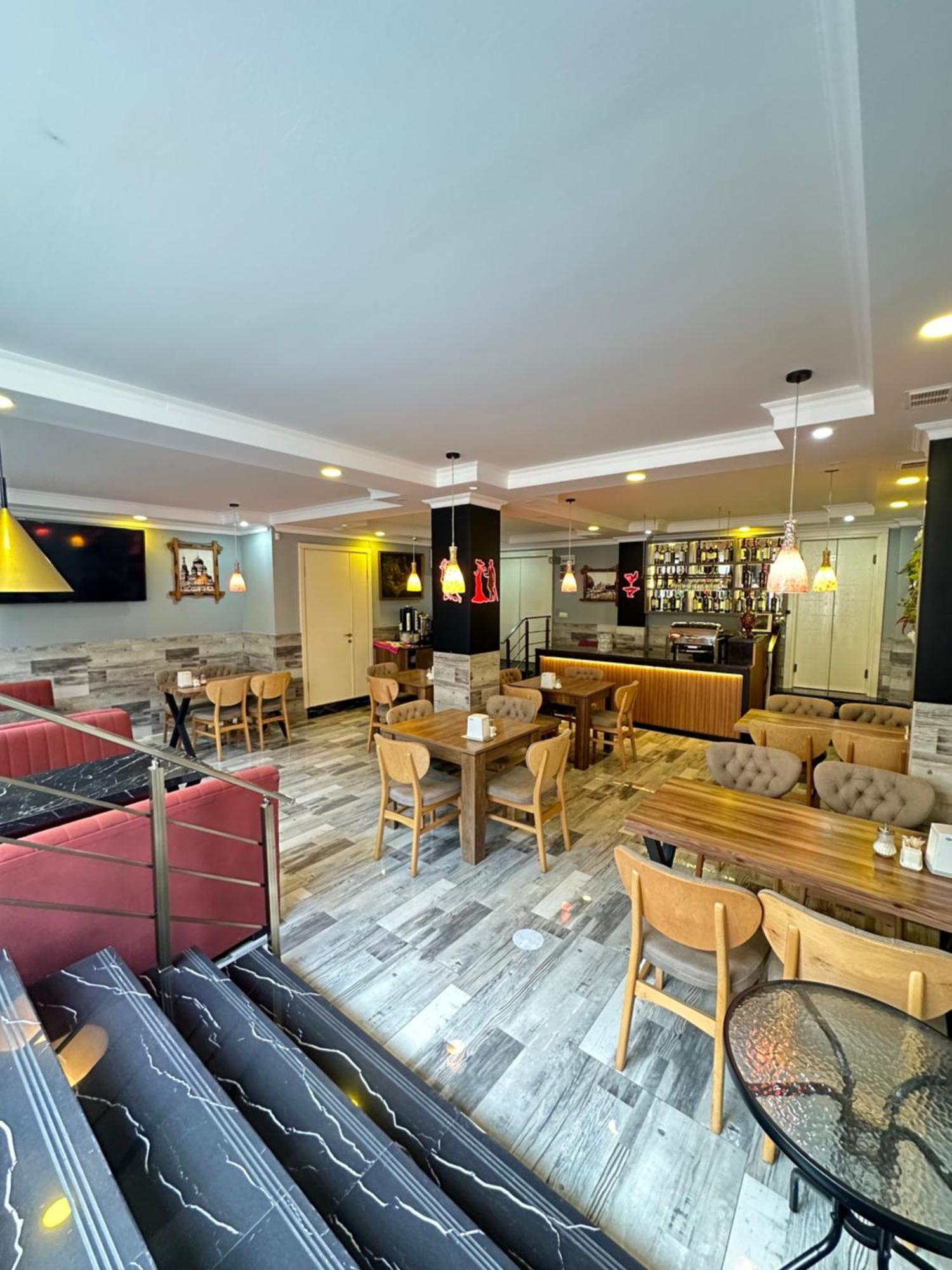 Hotel Aristocrat Batum Dış mekan fotoğraf