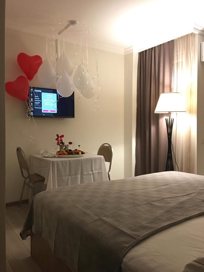 Hotel Aristocrat Batum Dış mekan fotoğraf