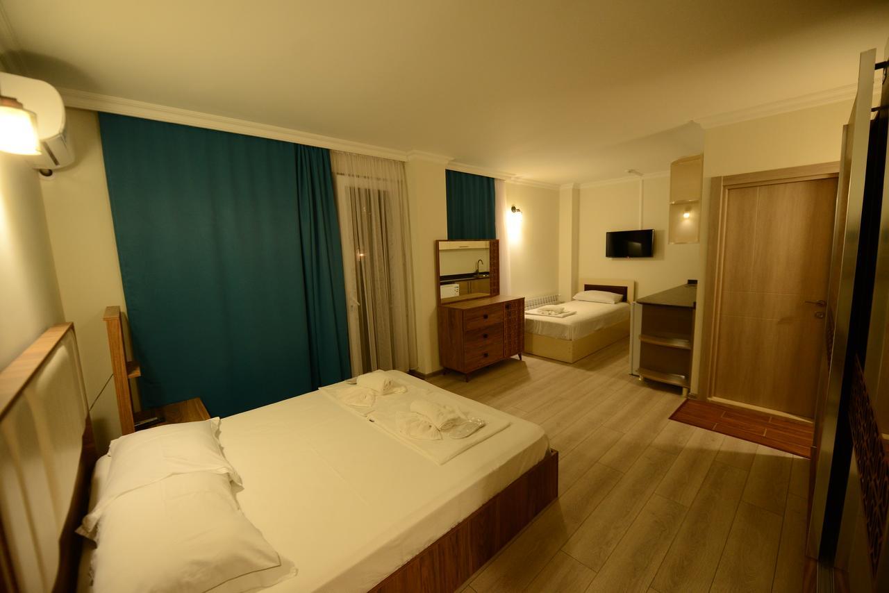 Hotel Aristocrat Batum Dış mekan fotoğraf
