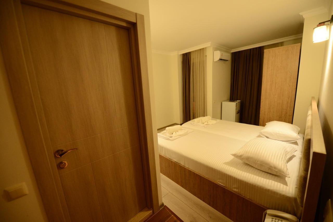 Hotel Aristocrat Batum Dış mekan fotoğraf
