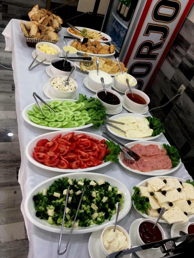 Hotel Aristocrat Batum Dış mekan fotoğraf